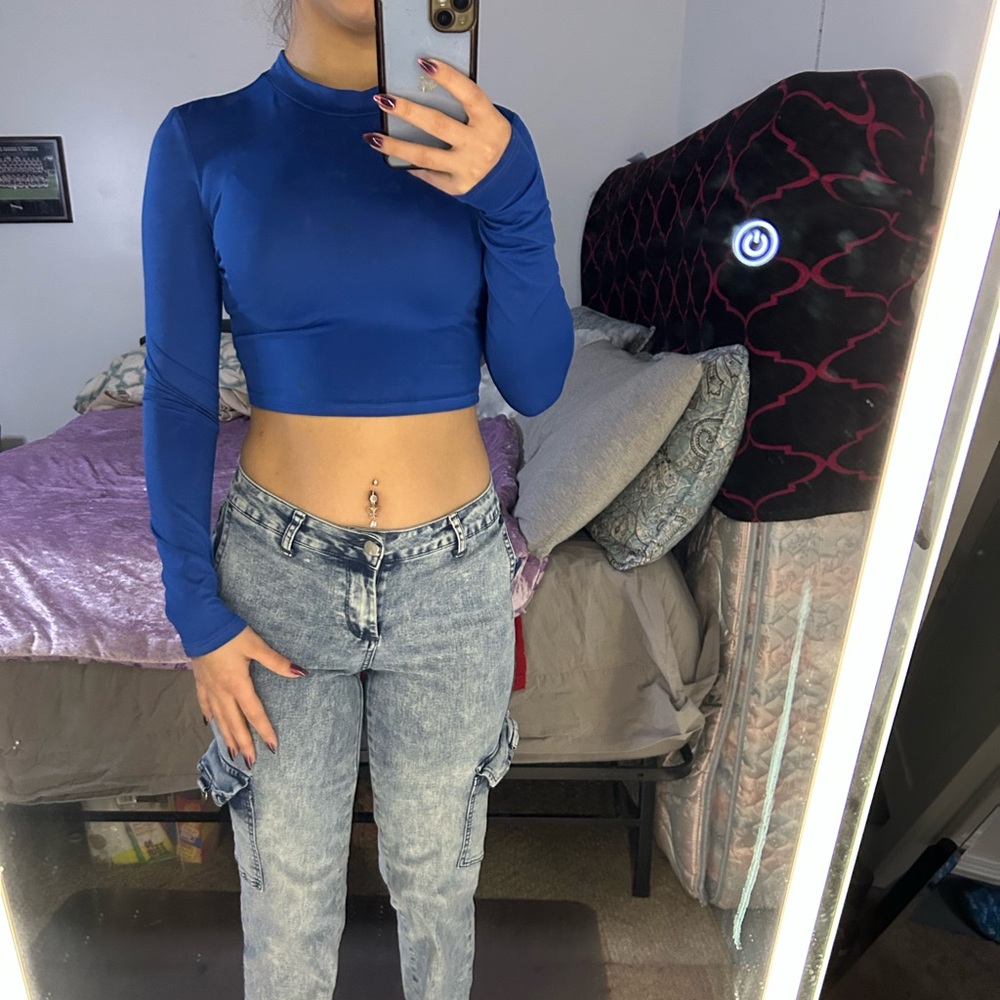 SHEIN Royal Blue Long Sleeve Crop Top
